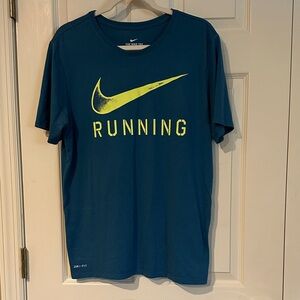Nike Men's Teal and Neon Yellow Short Sleeve Tee